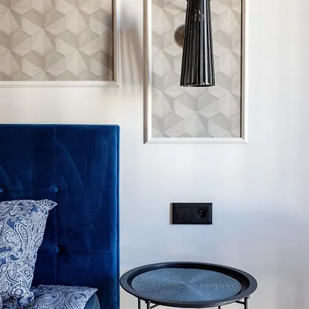 Urban Chic - Cozy And Modern Apartment- Jana Pawla *