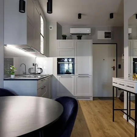 Urban Chic - Cozy And Modern Apartment- Jana Pawla Apartment Wroclaw
