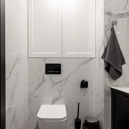 Urban Chic - Cozy And Modern Apartment- Jana Pawla *